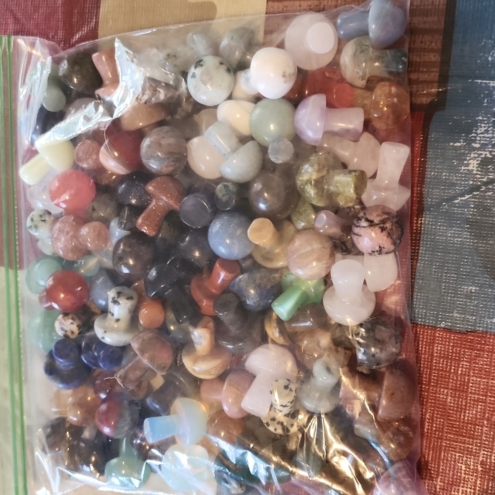 97 Crystal Mushrooms